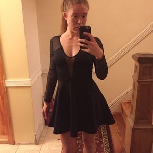 🦄 3/$15 SALE! Topshop Sexy Mesh Skater Dress